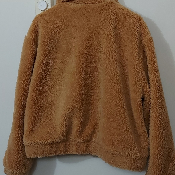 Urban Outfitters teddy bomber jacket - Picture 9 of 9